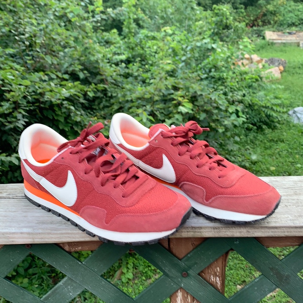 Nike Air Pegasus 83